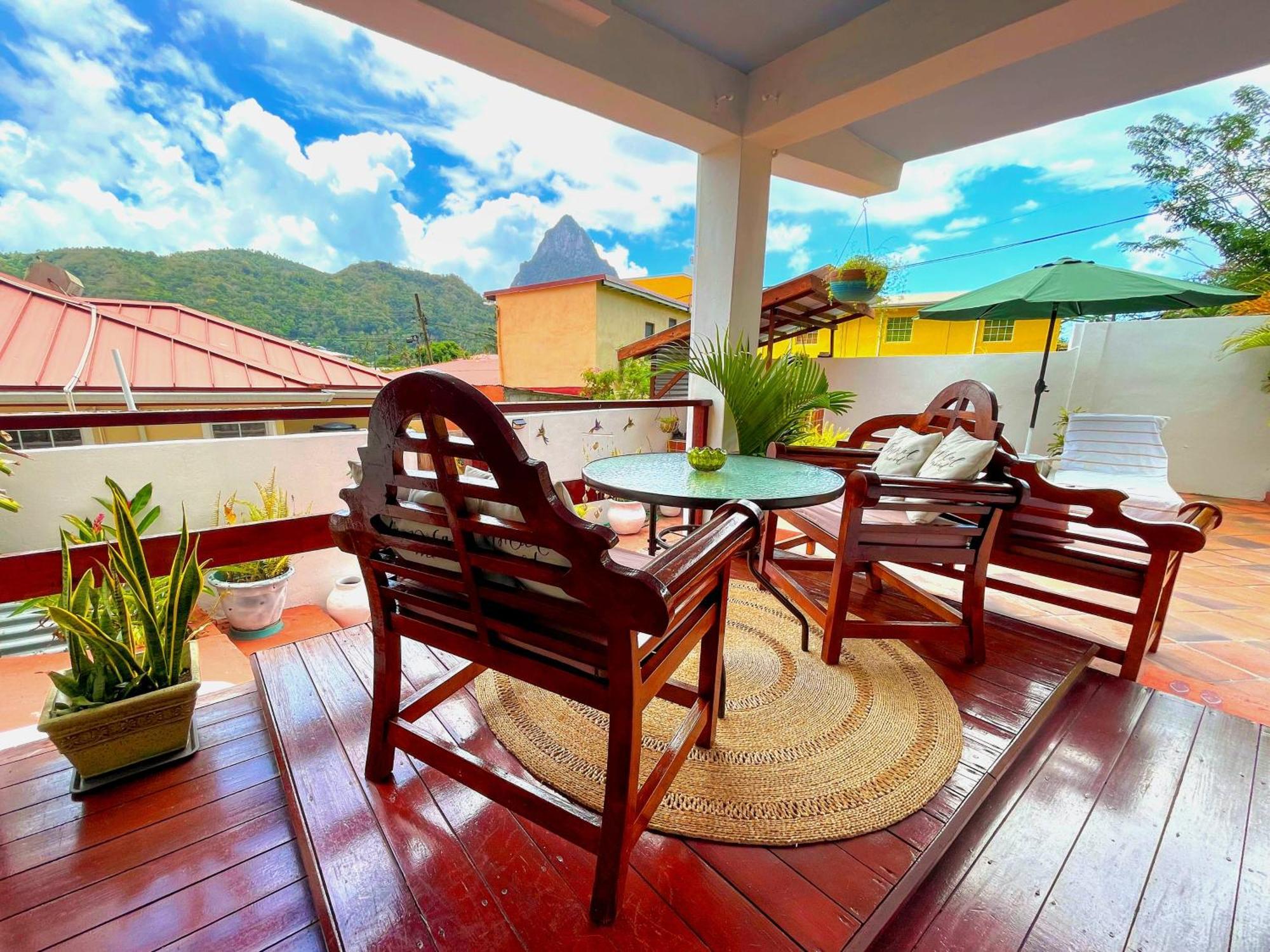 The Suite Spot Apartment - Private Paradise Stay Soufrière Dış mekan fotoğraf